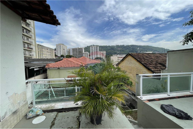 Imagem Casa com 3 Quartos à Venda, 309 m² em Vila Isabel - Rio De Janeiro Imagem Casa com 3 Quartos à Venda, 309 m² em Vila Isabel - Rio De Janeiro