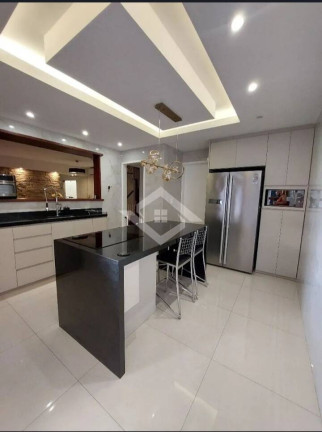 Imagem Casa de Vila com 4 Quartos à Venda, 192 m² em Pechincha - Rio De Janeiro