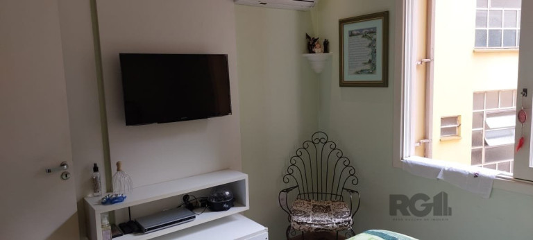 Imagem Apartamento com 2 Quartos à Venda, 140 m² em Centro Histórico - Porto Alegre Imagem Apartamento com 2 Quartos à Venda, 140 m² em Centro Histórico - Porto Alegre