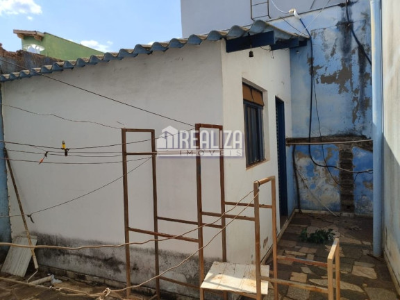 Imagem Galpão à Venda, 264 m² em Conjunto Costa Telles I - Uberaba Imagem Galpão à Venda, 264 m² em Conjunto Costa Telles I - Uberaba