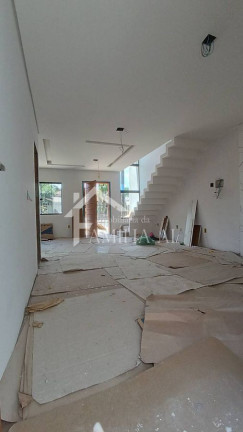 Imagem Casa com 3 Quartos à Venda, 88 m² em Petrópolis - Joinville