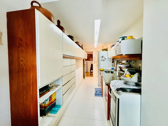 Imagem Imóvel com 3 Quartos à Venda, 90 m² em Lagoa - Rio De Janeiro Imagem Imóvel com 3 Quartos à Venda, 90 m² em Lagoa - Rio De Janeiro
