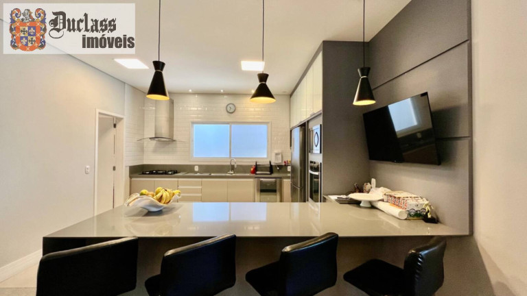 Imagem Casa com 4 Quartos à Venda, 380 m² em Jardim Do Golf I - Jandira Imagem Casa com 4 Quartos à Venda, 380 m² em Jardim Do Golf I - Jandira