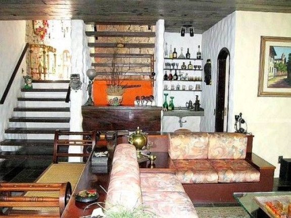 Imagem Imóvel com 7 Quartos à Venda, 780 m² em Granja Guarani - Teresópolis