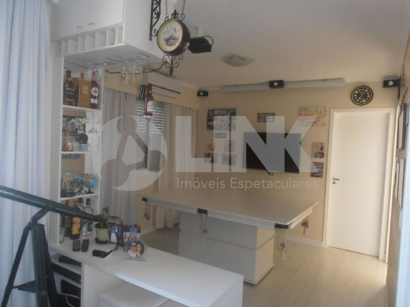Imagem Apartamento com 3 Quartos à Venda, 62 m² em São Sebastião - Porto Alegre Imagem Apartamento com 3 Quartos à Venda, 62 m² em São Sebastião - Porto Alegre