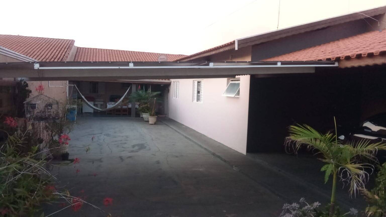 Imagem Casa com 3 Quartos à Venda, 142 m² em Centro - Boituva