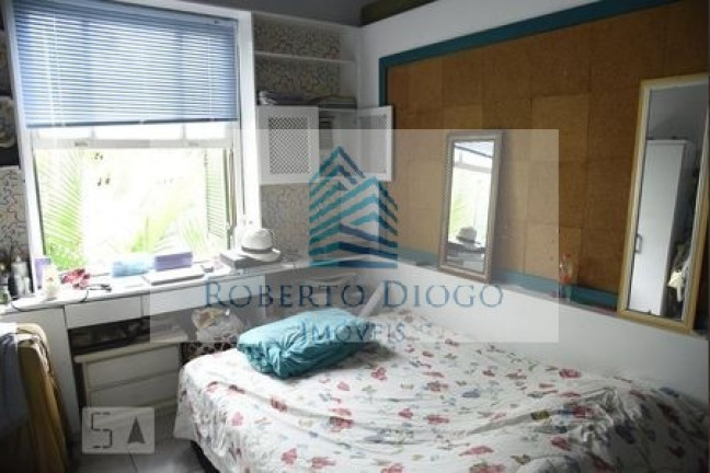 Imagem Casa com 5 Quartos à Venda, 200 m² em Pechincha - Rio De Janeiro Imagem Casa com 5 Quartos à Venda, 200 m² em Pechincha - Rio De Janeiro