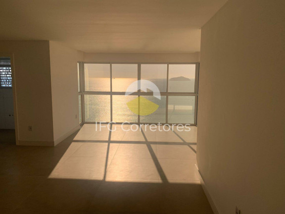Imagem Apartamento com 3 Quartos à Venda, 140 m² em Centro - Balneário Piçarras