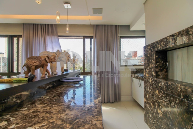 Imagem Apartamento com 3 Quartos à Venda, 182 m² em Petrópolis - Porto Alegre Imagem Apartamento com 3 Quartos à Venda, 182 m² em Petrópolis - Porto Alegre