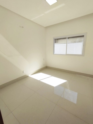 Imagem Casa de Condomínio com 4 Quartos à Venda, 377 m² em Jardins Lisboa - Goiânia