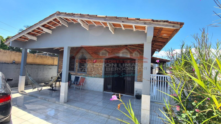 Casa com 3 Quartos à Venda, 500 m² em Morro Do Algodão - Caraguatatuba