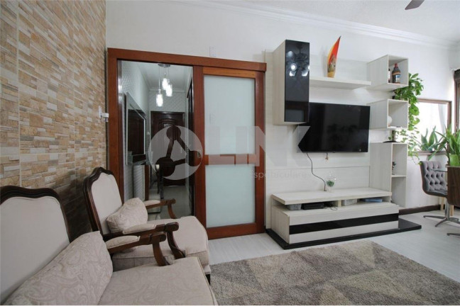 Imagem Apartamento com 2 Quartos à Venda, 92 m² em Santa Cecília - Porto Alegre