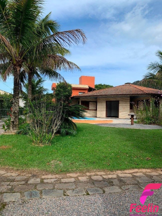 Imagem Casa com 6 Quartos à Venda, 370 m² em Armação - Florianópolis
