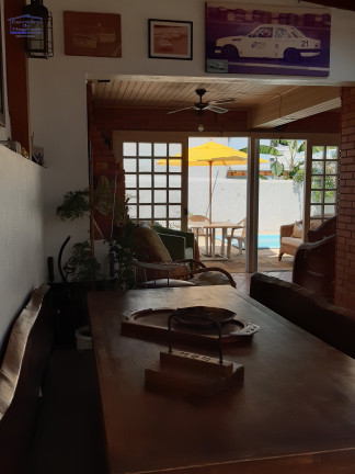 Imagem Casa com 3 Quartos à Venda, 260 m² em Ipanema - Porto Alegre