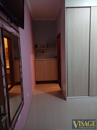 Imagem Casa com 3 Quartos à Venda, em Pq. Dos Sinos - Jacareí Imagem Casa com 3 Quartos à Venda, em Pq. Dos Sinos - Jacareí