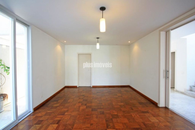 Imagem Casa com 5 Quartos à Venda, 572 m² em Jardim Paulista - São Paulo Imagem Casa com 5 Quartos à Venda, 572 m² em Jardim Paulista - São Paulo