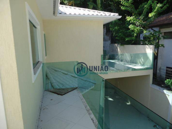 Imagem Casa com 3 Quartos à Venda, 205 m² em Pendotiba - Niterói Imagem Casa com 3 Quartos à Venda, 205 m² em Pendotiba - Niterói