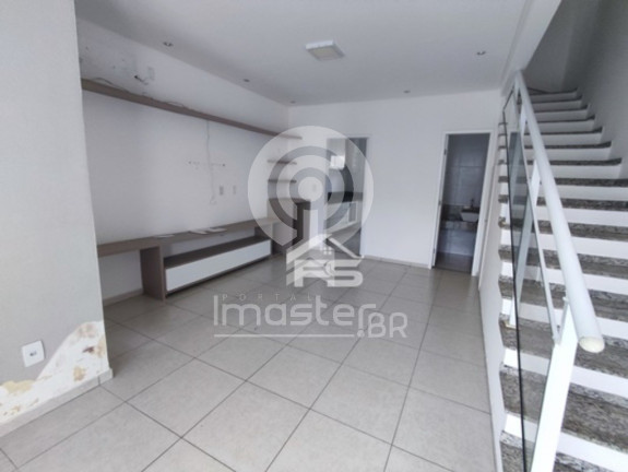 Imagem Casa com 3 Quartos à Venda, 90 m² em Lagoa Redonda - Fortaleza