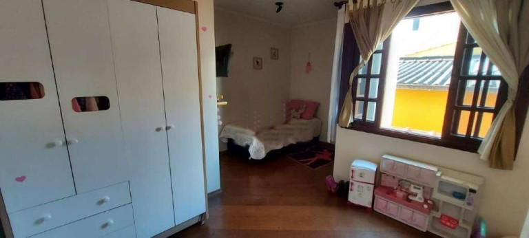 Imagem Casa com 3 Quartos à Venda, 259 m² em Parque Erasmo Assunção - Santo André