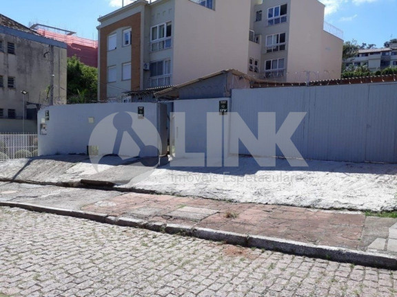 Terreno à Venda, 1.870 m² em Menino Deus - Porto Alegre