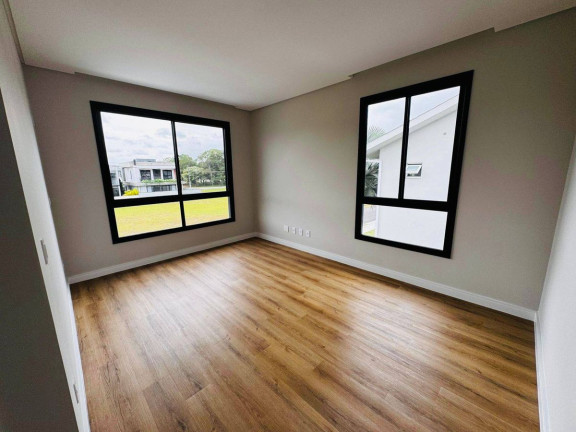 Imagem Casa com 3 Quartos à Venda, 289 m² em Santa Regina - Camboriú