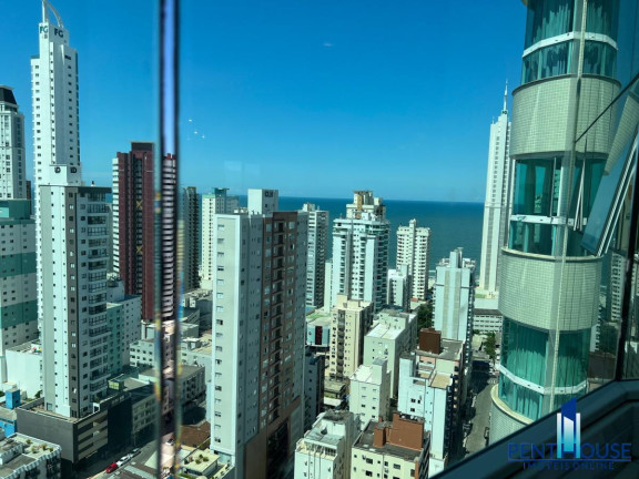 Imagem Apartamento com 3 Quartos à Venda, 137 m² em Centro - Balneário Camboriú Imagem Apartamento com 3 Quartos à Venda, 137 m² em Centro - Balneário Camboriú