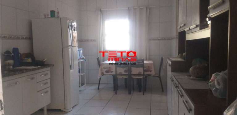 Imagem Casa com 2 Quartos à Venda, 97 m² em São Lourenço - São Lourenço
