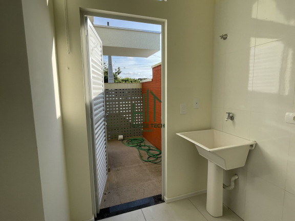Imagem Casa com 3 Quartos à Venda, 90 m² em Barra Do Saí - Itapoá