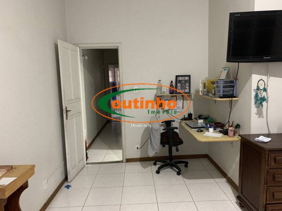 Imagem Casa com 3 Quartos à Venda, 200 m² em Tijuca - Rio De Janeiro Imagem Casa com 3 Quartos à Venda, 200 m² em Tijuca - Rio De Janeiro