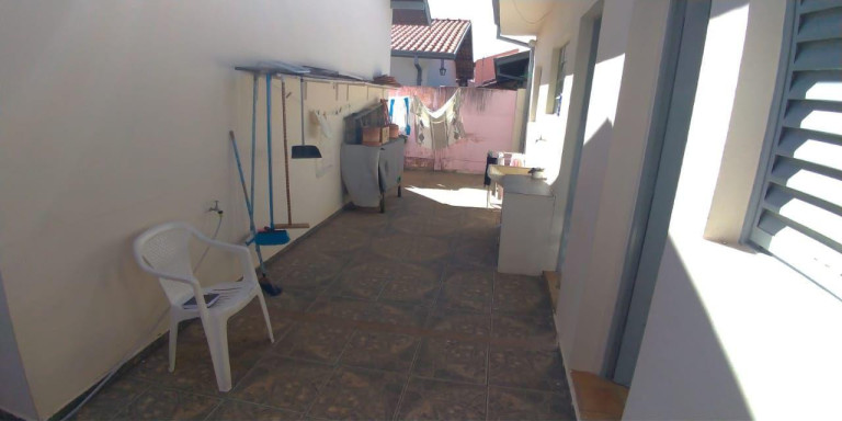 Imagem Casa com 2 Quartos à Venda, 180 m² em Vila Nova Botucatu - Botucatu