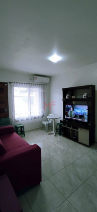 Imagem Casa com 5 Quartos à Venda, 180 m²em Capão Da Canoa - Capão Da Canoa