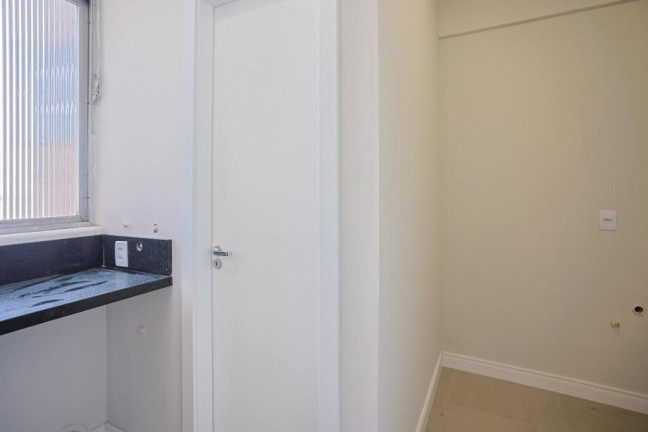 Imagem Imóvel com 2 Quartos à Venda,  em Moinhos De Vento - Porto Alegre