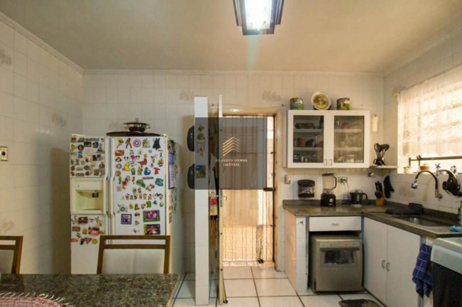 Imagem Casa com 3 Quartos à Venda, 209 m² em Vila Moinho Velho - São Paulo