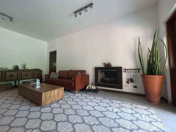 Imagem Casa de Condomínio com 3 Quartos à Venda, em Chácara Dos Lagos - Carapicuíba Imagem Casa de Condomínio com 3 Quartos à Venda, em Chácara Dos Lagos - Carapicuíba