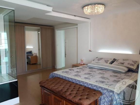 Imagem Casa com 3 Quartos à Venda, 300 m² em Nações - Balneário Camboriú Imagem Casa com 3 Quartos à Venda, 300 m² em Nações - Balneário Camboriú