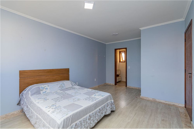Imagem Apartamento com 3 Quartos à Venda, 154 m² em Teresópolis - Porto Alegre