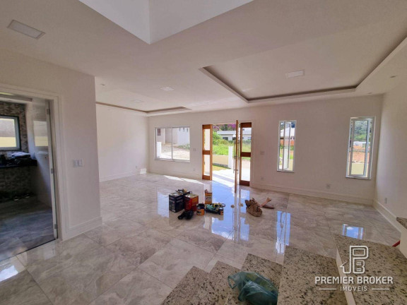 Imagem Casa com 4 Quartos à Venda ou Locação, 230 m² em Albuquerque - Teresópolis