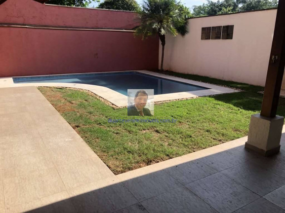 Imagem Casa de Condomínio com 4 Quartos à Venda, 347 m² em Barueri