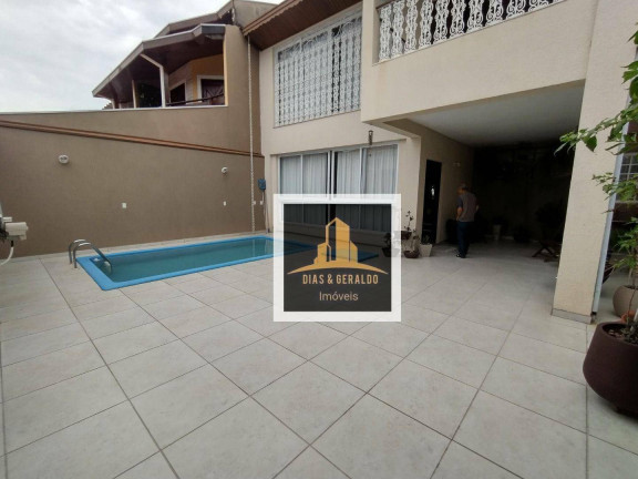 Sobrado com 3 Quartos à Venda, 239 m² em Jardim Satélite - São José Dos Campos
