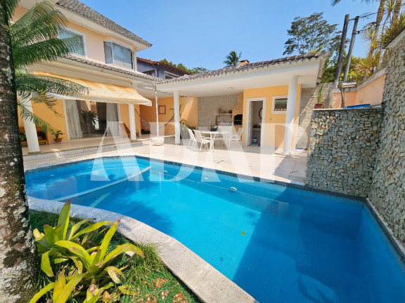 Imagem Casa com 4 Quartos à Venda, 220 m² em Vargem Grande - Rio De Janeiro Imagem Casa com 4 Quartos à Venda, 220 m² em Vargem Grande - Rio De Janeiro
