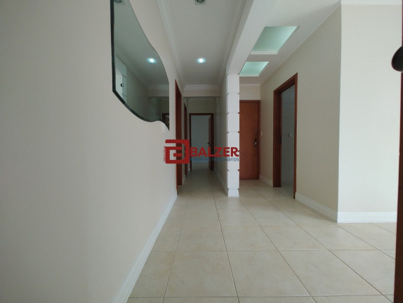 Imagem Apartamento com 3 Quartos à Venda, 182 m² em Centro - Florianópolis Imagem Apartamento com 3 Quartos à Venda, 182 m² em Centro - Florianópolis