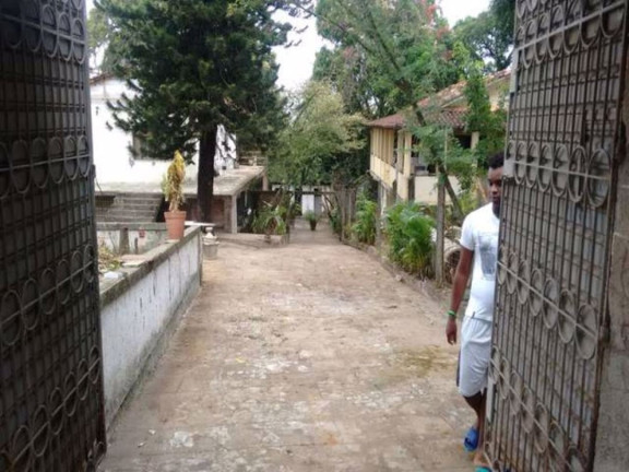Imagem Casa com 2 Quartos à Venda, 7.400 m² em Pau Da Lima - Salvador Imagem Casa com 2 Quartos à Venda, 7.400 m² em Pau Da Lima - Salvador