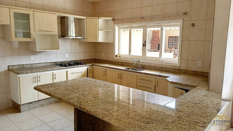 Imagem Imóvel com 4 Quartos à Venda, 221 m² em Medeiros - Jundiaí Imagem Imóvel com 4 Quartos à Venda, 221 m² em Medeiros - Jundiaí