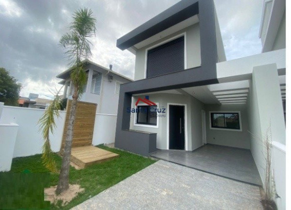 Sobrado com 3 Quartos à Venda, 225 m² em São João Do Rio Vermelho - Florianópolis