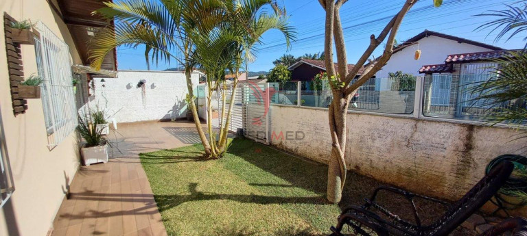 Imagem Casa com 3 Quartos à Venda, 100 m² em Centro - Penha Imagem Casa com 3 Quartos à Venda, 100 m² em Centro - Penha