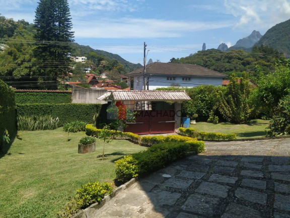 Imagem Casa com 8 Quartos à Venda, 1.570 m² em Carlos Guinle - Teresópolis Imagem Casa com 8 Quartos à Venda, 1.570 m² em Carlos Guinle - Teresópolis