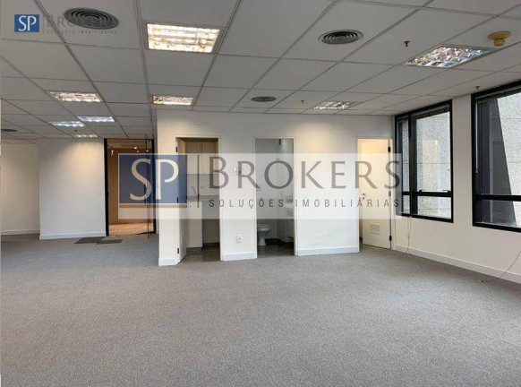 Imagem Sala Comercial à Venda ou Locação, 222 m² em Vila Olímpia - São Paulo Imagem Sala Comercial à Venda ou Locação, 222 m² em Vila Olímpia - São Paulo