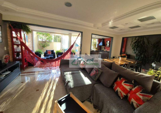 Casa com 3 Quartos à Venda, 180 m² em Tamboré - Santana De Parnaíba