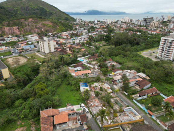 Imagem Terreno à Venda, 3.676 m² em Jardim Casa Branca - Caraguatatuba Imagem Terreno à Venda, 3.676 m² em Jardim Casa Branca - Caraguatatuba