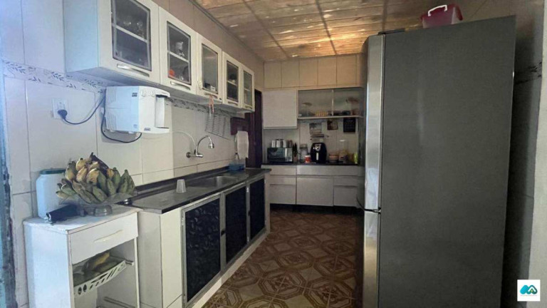 Imagem Casa com 3 Quartos à Venda, 231 m² em Ponta Grossa - Maceió